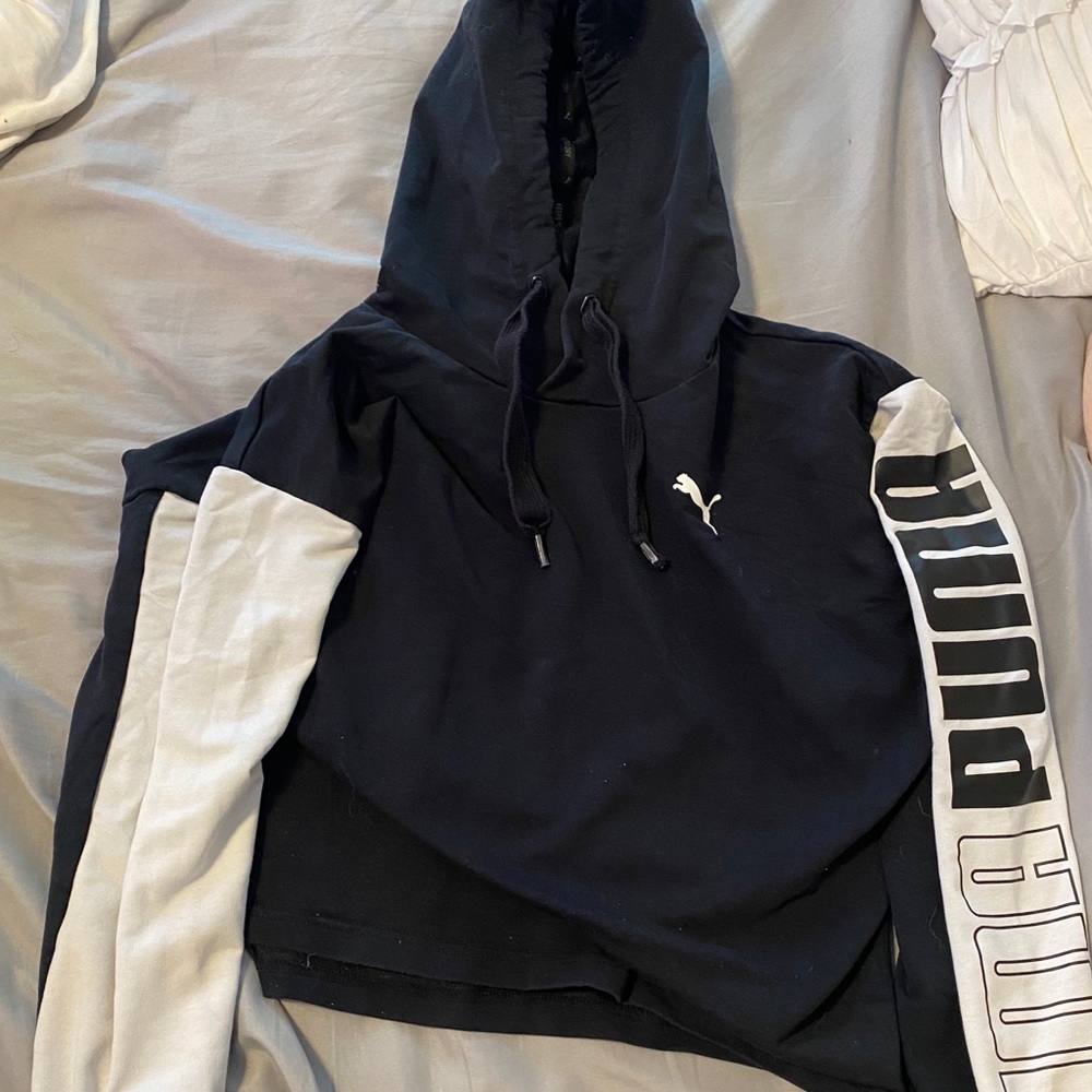 PUMA Cropped Hoodie